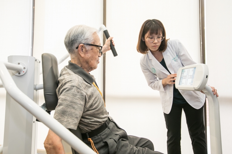 【雙連贍養(yǎng)中心】互聯(lián)網(wǎng)智慧照護(hù)方案 建構(gòu)優(yōu)質(zhì)銀髮生活